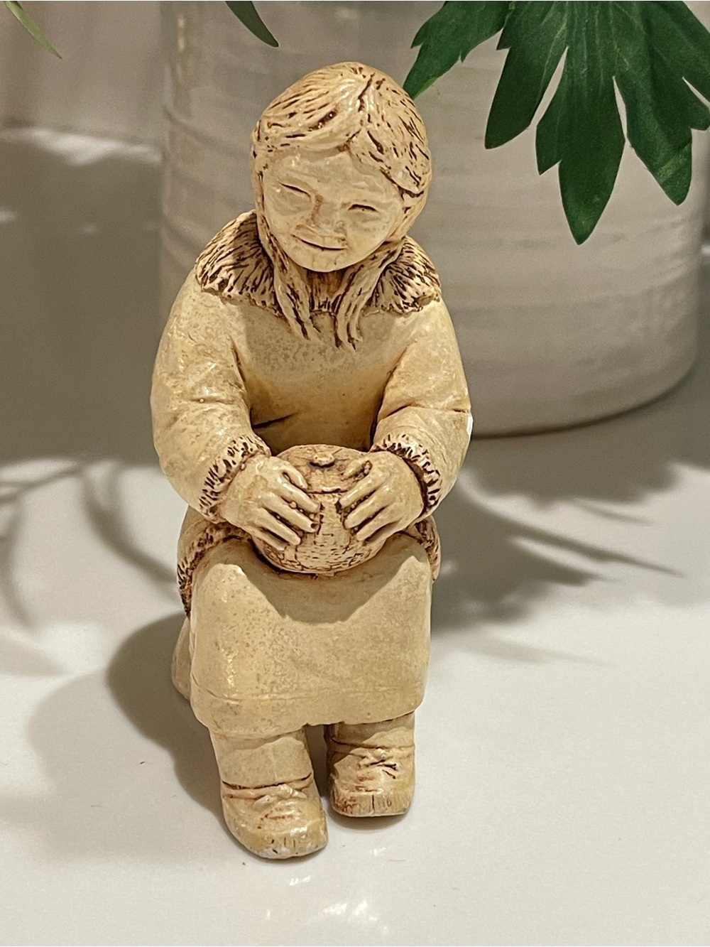 vintage Inuit Eskimo figurine